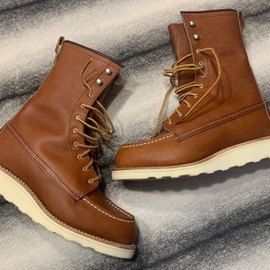 { Red Wing Shoes } 8” Moc Toe Oro Legacy Boots 7.5